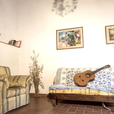 アパート Spacious In With Shared Pool マッサ・マリッティマ