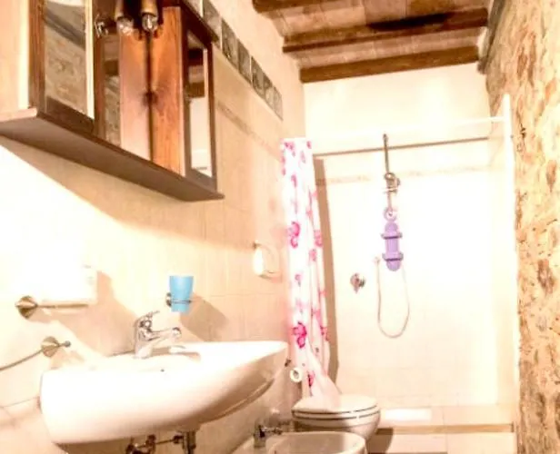 アパート Spacious In With Shared Pool